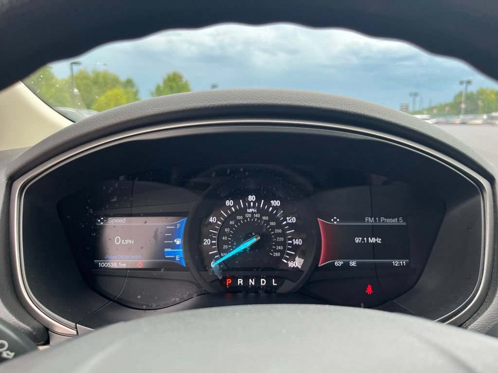 Used 2018 Ford Fusion SE w/ Fusion SE Technology Package FWD image 20