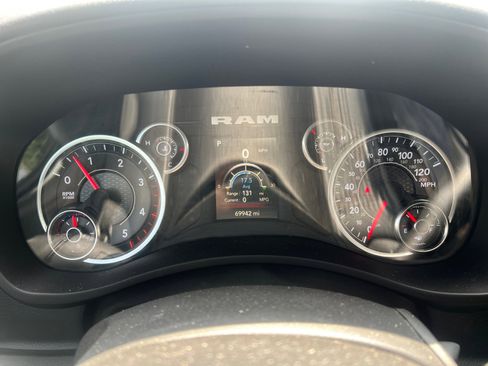 Used 2023 RAM 2500 Big Horn w/ Level 1 Equipment Group AWD/4WD image 16