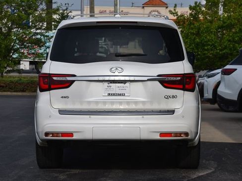 Certified 2023 INFINITI QX80 Sensory w/ All-Season Package AWD/4WD image 9
