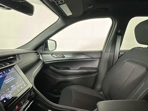 New 2026 Jeep Grand Cherokee Laredo X AWD/4WD image 20