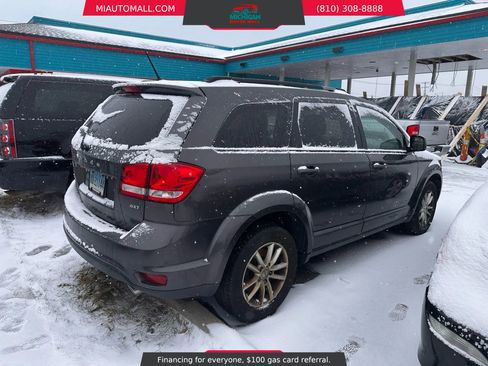 Used 2016 Dodge Journey SXT w/ Comfort/Convenience Group image 4