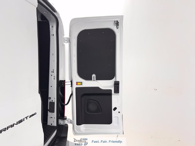 New 2026 Ford Transit 250 148 Medium Roof w/ Load Area Protection Package RWD image 33