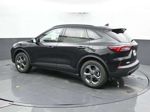 New 2026 Ford Escape ST-Line w/ Tech Pack #1 AWD/4WD image 9