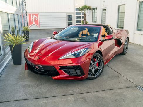 Used 2021 Chevrolet Corvette Stingray Premium Cpe w/ LPO, Roadside Safety Package RWD image 3