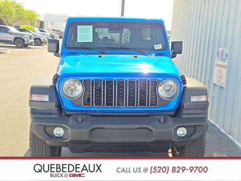 Used 2025 Jeep Wrangler Unlimited Sport AWD/4WD image 2