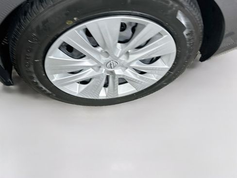Used 2024 Nissan Sentra S FWD image 11