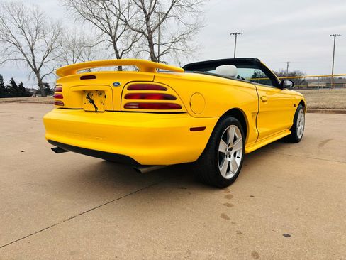Used 1995 Ford Mustang GT RWD image 32