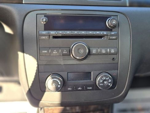 Used 2007 Buick Lucerne CXS image 19