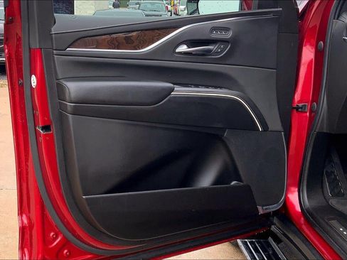 Used 2021 Cadillac Escalade Premium Luxury Platinum w/ Heavy-Duty Trailer Package AWD/4WD image 26