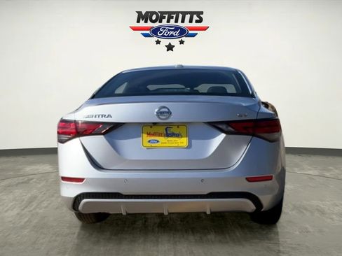 Used 2023 Nissan Sentra SV image 4