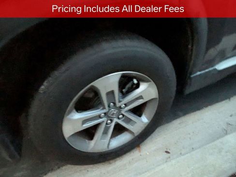 Used 2025 Honda Pilot EX-L image 7
