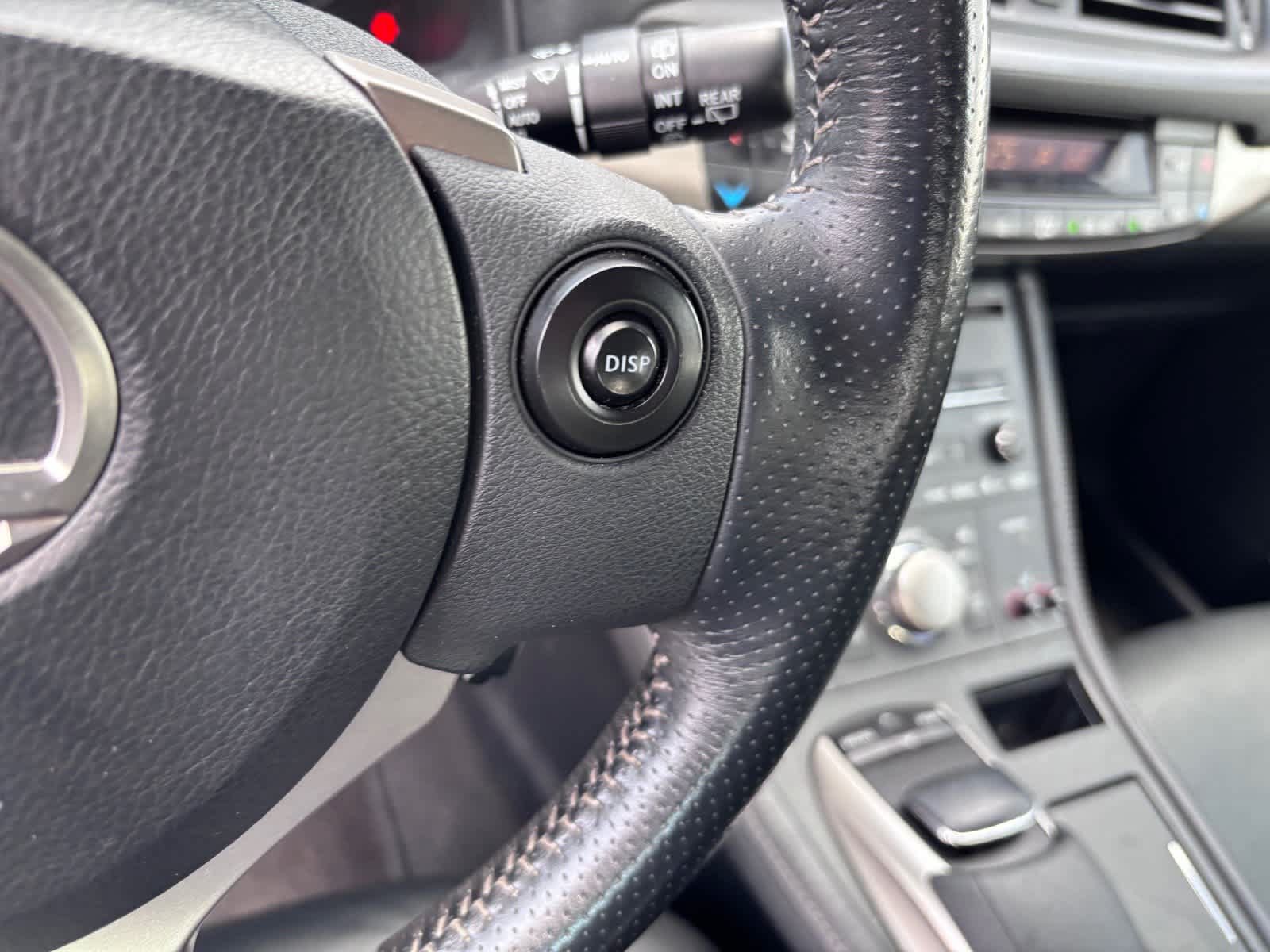 Used 2014 Lexus CT 200h w/ F Sport w/Nuluxe Interior FWD image 17