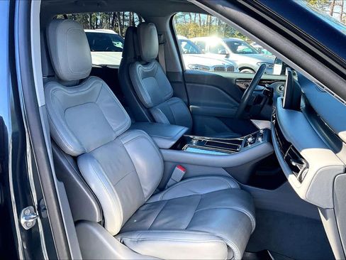 Used 2021 Lincoln Aviator Reserve w/ Equipment Group 201A image 8