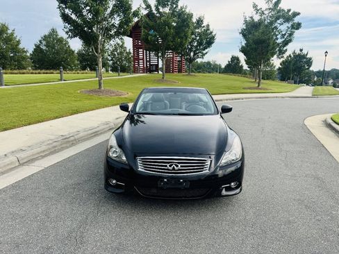 Used 2013 INFINITI G37 Convertible w/ Premium Pkg RWD image 4
