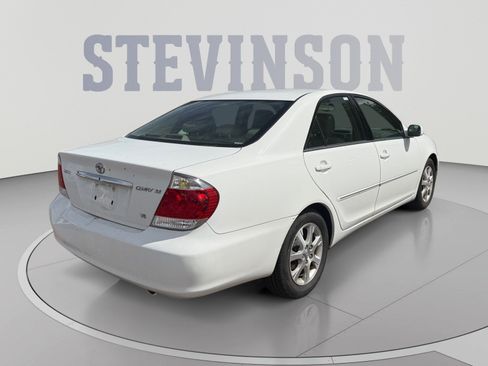 Used 2005 Toyota Camry XLE FWD image 5