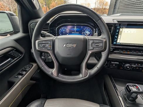 Used 2023 Chevrolet Silverado 1500 ZR2 w/ Technology Package image 8