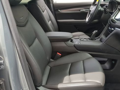 Used 2024 Cadillac XT6 Luxury FWD image 24