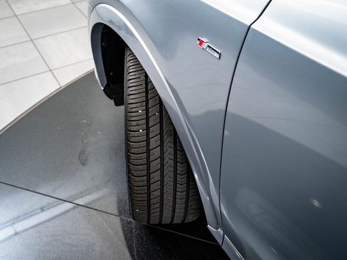 Used 2018 Audi Q3 2.0T Premium w/ Convenience Package image 48