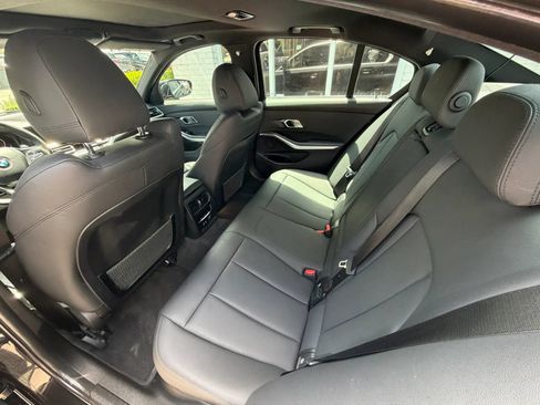 Used 2019 BMW 330i Sedan w/ Convenience Package RWD image 18
