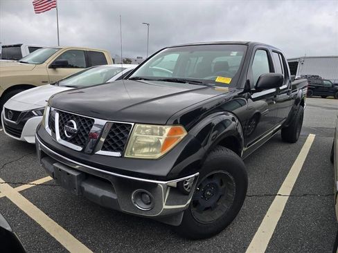 Used 2008 Nissan Frontier SE w/ SE Value Truck Pkg RWD image 2