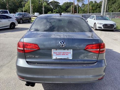 Used 2015 Volkswagen Jetta SE FWD image 5