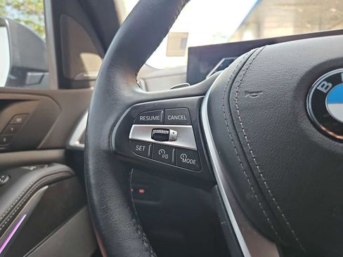 Used 2024 BMW X5 xDrive40i w/ Premium Package image 25