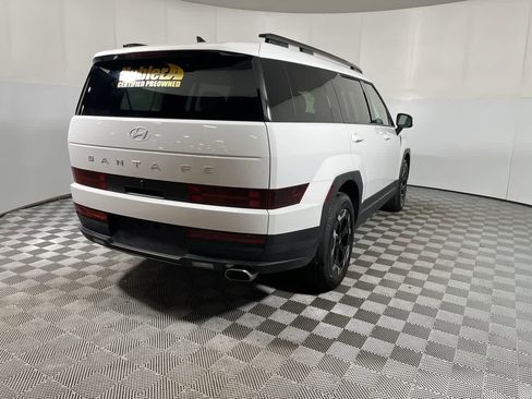 Used 2025 Hyundai Santa Fe SEL FWD image 8