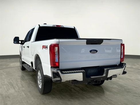 Certified 2024 Ford F250 XLT w/ FX4 Off-Road Package image 6