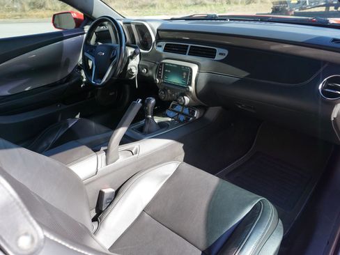 Used 2015 Chevrolet Camaro SS w/ RS Package image 18