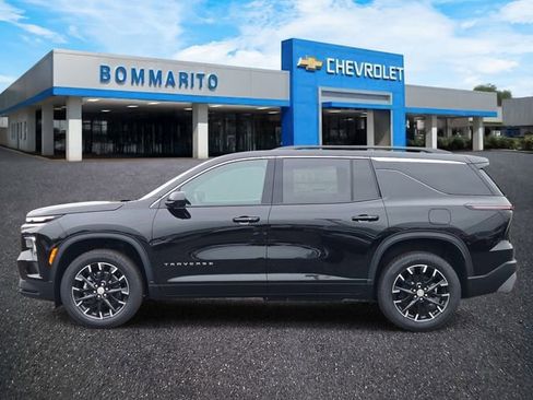 New 2026 Chevrolet Traverse LT w/ Sun and Wheel Package AWD/4WD image 2