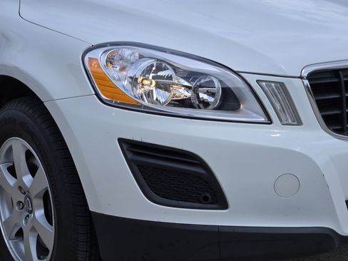 Used 2012 Volvo XC60 3.2 image 11