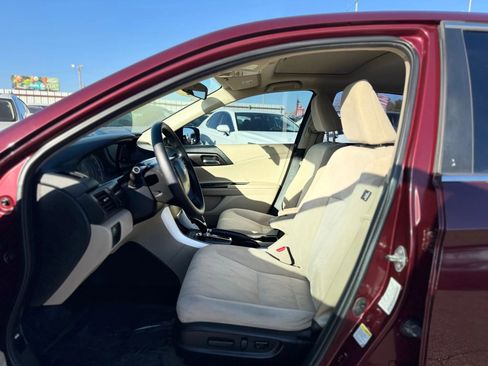 Used 2014 Honda Accord EX image 16