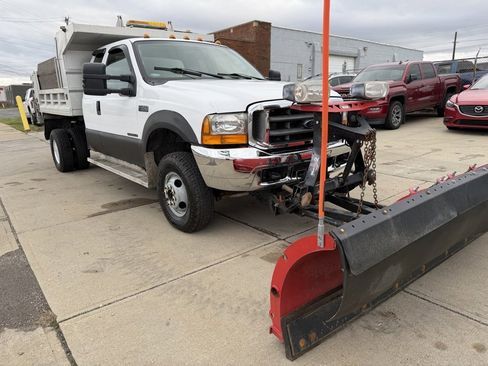 Used 1999 Ford F350 XLT image 3