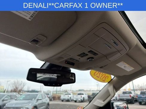 Used 2020 GMC Yukon XL Denali w/ Denali Premium Package image 28