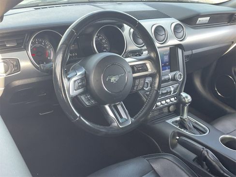 Used 2019 Ford Mustang Premium image 17