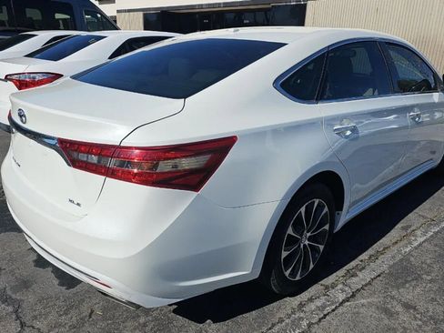 Used 2016 Toyota Avalon XLE Plus image 4