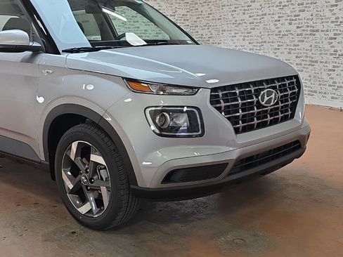 New 2026 Hyundai Venue SEL image 7