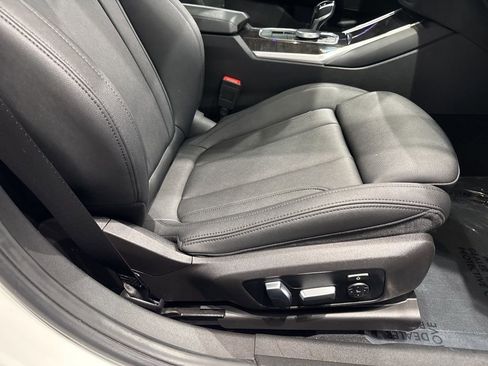 Used 2021 BMW 330i xDrive Sedan w/ M Sport Package image 42