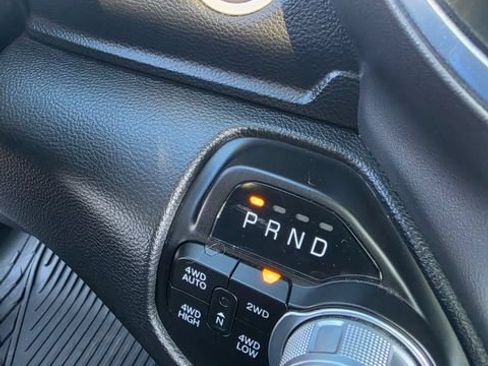 Used 2022 RAM 1500 Laramie AWD/4WD image 22