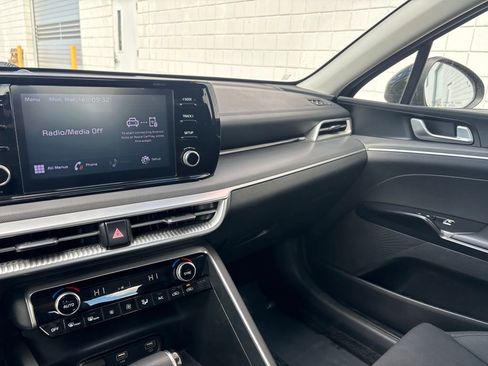 Used 2023 Kia K5 LXS image 13