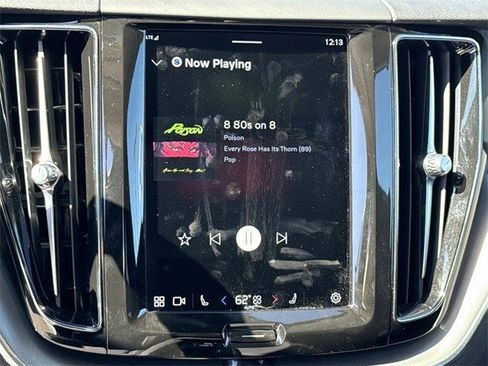 Used 2022 Volvo XC60 T8 Inscription Expression image 20