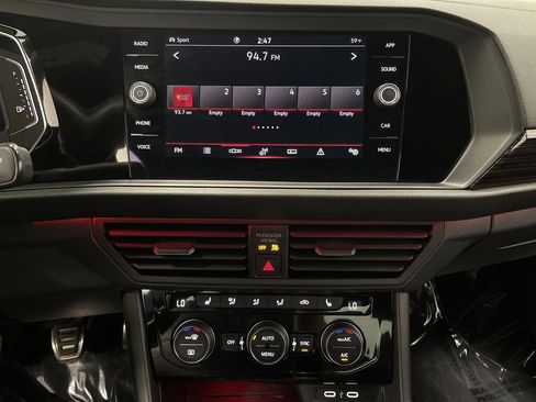 Used 2024 Volkswagen Jetta GLI 40th Anniversary Edition image 8