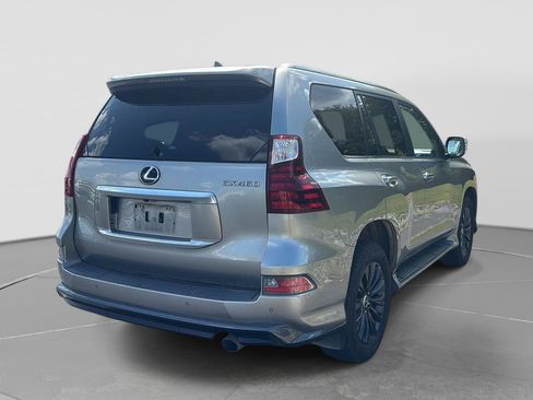 Used 2022 Lexus GX 460 Premium w/ Accessory Package AWD/4WD image 3