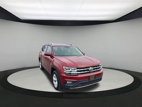 Used 2018 Volkswagen Atlas SE image 2