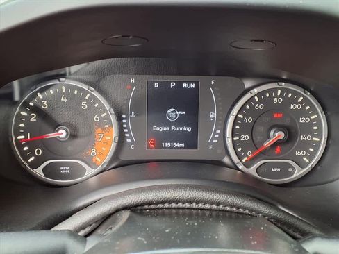 Used 2018 Jeep Renegade Latitude image 19