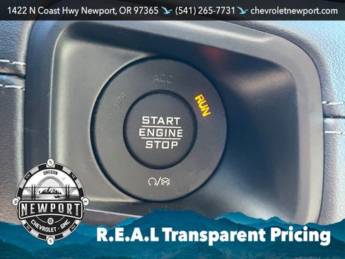 Used 2024 Jeep Wrangler Unlimited Sahara AWD/4WD image 20
