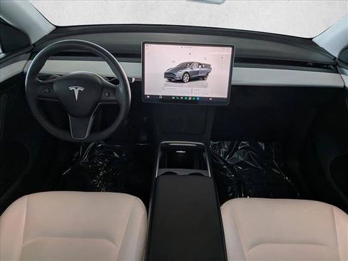 Used 2023 Tesla Model Y Long Range AWD/4WD image 18