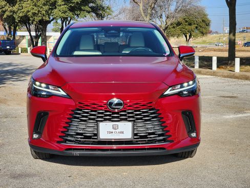 Used 2024 Lexus RX 350 FWD image 2