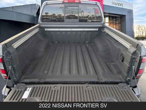 Used 2022 Nissan Frontier SV image 21