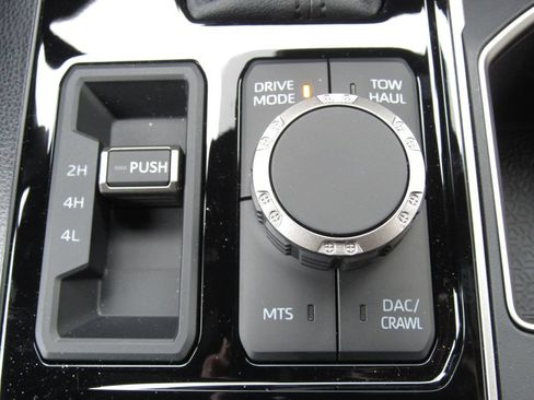 Certified 2026 Toyota Tundra SR5 w/ TRD Off-Road Package AWD/4WD image 31